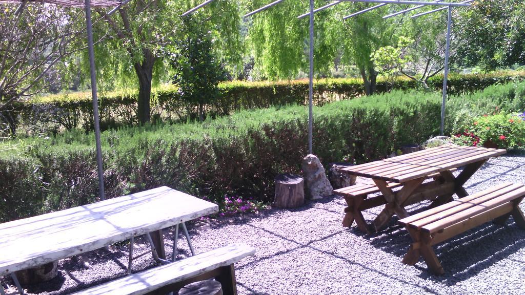 Agriturismo Cugumia Thiesi Eksteriør billede